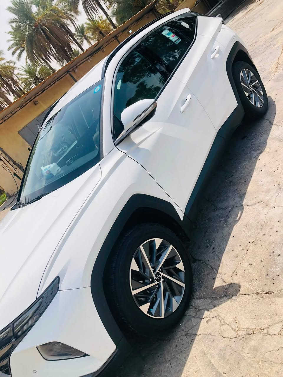 السلام عليكم 
توسان موديل 2024
خليجي
Km(81 ألف)
كفالة عامة 
فول مواصفات عدا الفتحة 
(رقم بغداد )

فقط ملاحظة بسيطة الشخط بلباب الخلفي 
موضح بالصورة 
السعر (190)وبيها مجال 
الاُستفسار على الرقم 
(***********)
