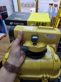 توبكون AT-B2 • نظيف جداً • البصرة