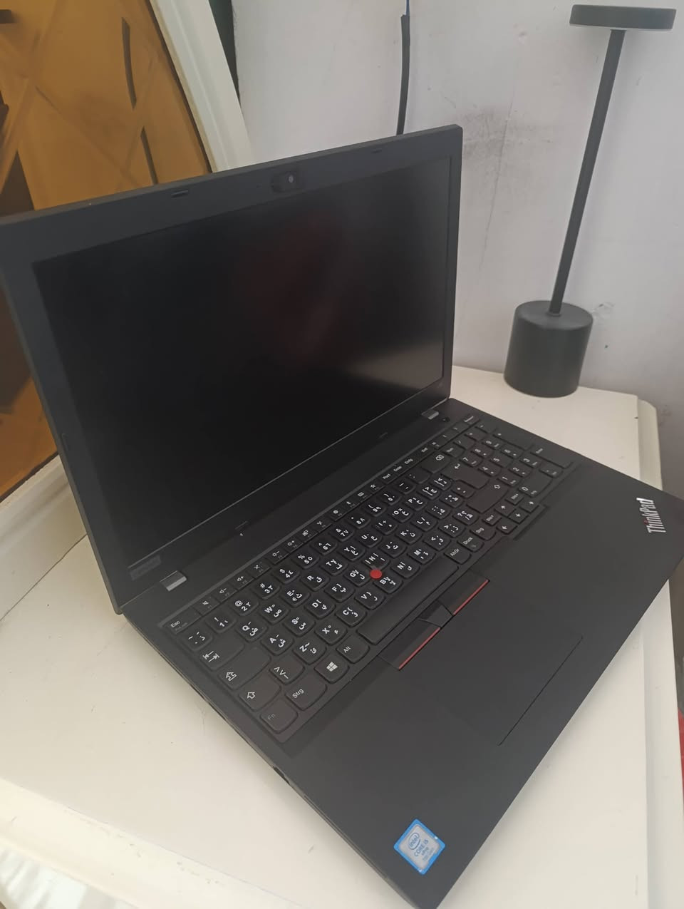 السلام عليكم 
حاسبه للبيع 
السعر 280الف وبيها مجال بسيط 
​💻 للبيع: لابتوب Lenovo ThinkPad (فئة الأعمال)
​الماركة والنوع: Lenovo ThinkPad (سلسلة 15.6 إنش الشاشة الكبيرة)
​المعالج: Intel Core i5
​الذاكرة العشوائية (RAM):  ( 16GB)
​التخزين: 256GB SSD (سريع جداً بالتشغيل)
​الشاشة: 15.6 إنش مريحة للعين
​الكيبورد: عربي / إنكليزي + لوحة أرقام جانبية (NumPad)
​المواصفات الإضافية: كاميرا مدمجة، منافذ متعددة، منفذ قاعدة توصيل (Docking)
شاحنه تايبس 
​الحالة: نظيفة جداً وجاهزة للاستخدام المباشر (ممتازة جداً 
للدراسة، العمل المكتبي، والتصفح)

الاتصال عل رقم او وتساب
***********
مكاني كربلاء شارع طارق
