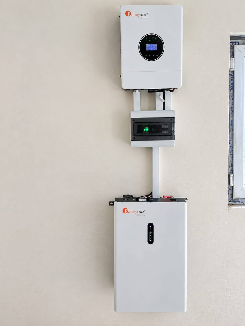🔋⚡ تم بحمد الله إنجاز وتنصيب منظومة طاقة شمسية ⚡🔋
📍 صلاح الدين – تكريت –  الناعمه 
⚡ مواصفات المنظومة:
☀️ 10 أمبير نهاري
🌙 10 أمبير ليلي
✅ مكونات المنظومة:
1️⃣ ألواح جينكو بقدرة 720 واط
ضمان 15 سنة 
2️⃣ بطارية ليثيوم Felicity الإصدار الجديد 🔹 سعة 10 كيلوواط/ساعة 🔹 ضمان 5 سنوات ✅
3️⃣ إنفيرتر Felicity 6k 🔹 أداء عالي وكفاءة ممتازة
 ضمان سنتين ✅
💰 لماذا تختارنا؟
✔️ أسعار مناسبة وتنافسية جداً
✔️ توفير قائمة المواد مع الشركات المصنعة بكل شفافية
✔️ إمكانية المقارنة والتأكد من الأسعار قبل التنفيذ
✔️ التزام بالمواعيد وجودة في العمل
✔️ خدمة متواصلة ليلاً ونهاراً ☀️🌙
🎉 شركة العراق سولار للطاقة الشمسية ⭐ الثقة • الجودة • الأمان ⭐
📞 للاستفسار والحجز:
(***********
***********)
#الطاقة_الشمسية #العراق_سولار #صلاح_الدين # #طاقة_نظيفة #الطاقة_المتجددة 🔋☀️⚡
