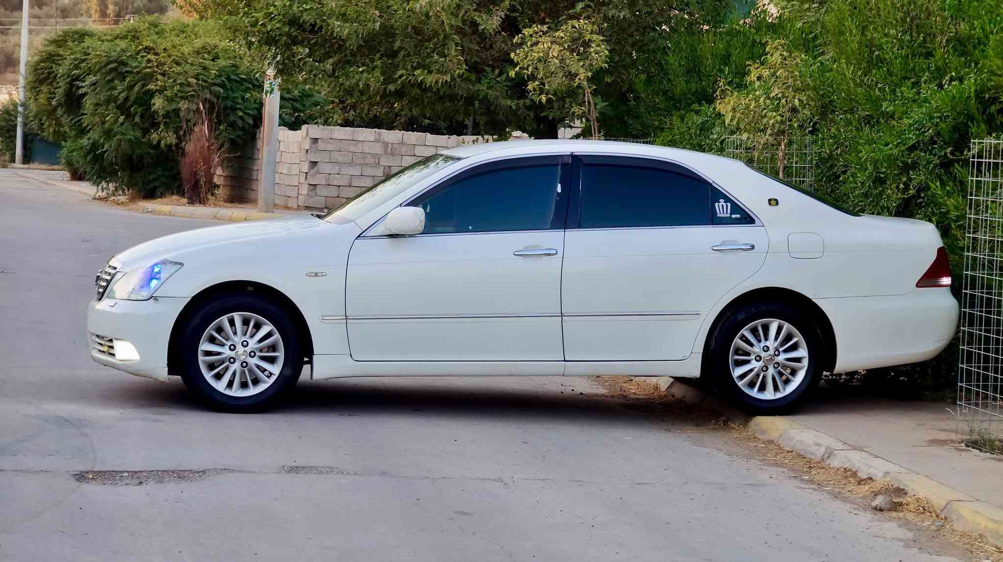 شاهینە بڕاوە 2005 دوو دوگمە شاشەو کامێرا

سەیارەکە بێ بۆیاخە بێ مەسروفە 2ساڵە بەدەست باوکمەوەیە کۆدی هەیە بەناو خۆمانەوەیە سەقف و کەڤەرگۆڕاو شانسی بەشەرت تەقەو ڕەقە و گێڕو مەکینەی بەشەرت پاتری تازەیە ڕۆنی تازەگۆڕاوە هیج نوقسانیەکی تیانیە گێڕو مەکینەبجوکە ماڵی ئەم بەنزین گرانیە بەنزین زۆر کەم دەخوات تەبرید سارد و گەرم مەزبوت کارەبای مەزبوت جاڵ و شوختی نیە .. سەیارەکە سویجە 

نرخی خوار بازاڕ47 مەجالێکی برایانە
شوێن..  سەیدسادق
ژم.. ***********
