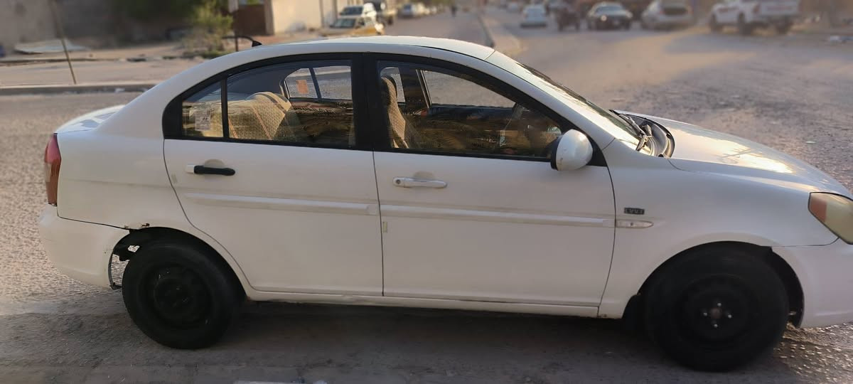 اكسنت موديل 2007 سيارة جدا نظيفه من البيت للدوام لا ضربه. لاشي خير من رب العالمين السعر 75
***********
