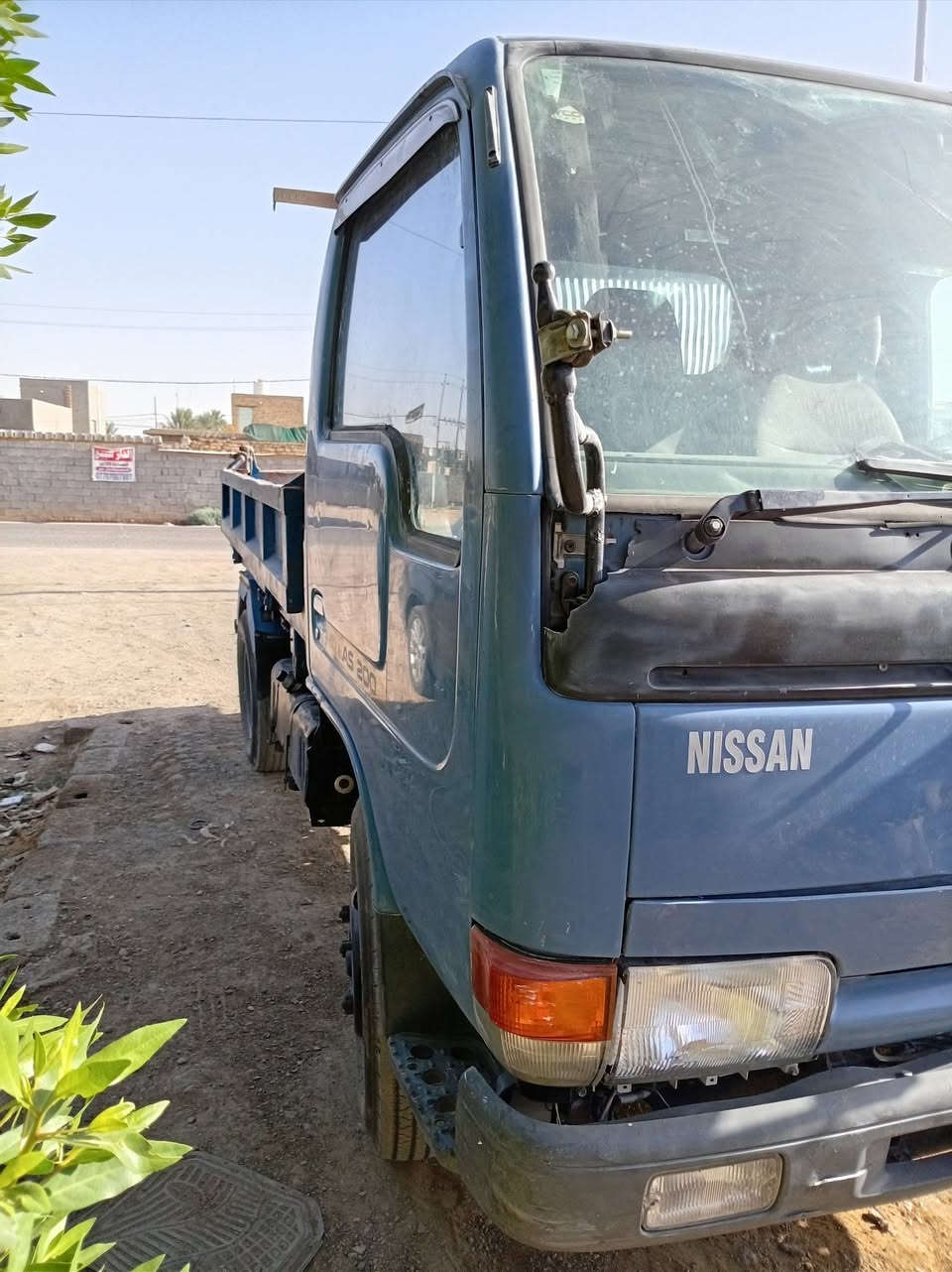 كتنر نيسان للبيع موديل ٩٣ تخم تاير جديد باتريات جدد رقم بصره مداور شوكت ماتريد مكان واسط الاتصال ***********
