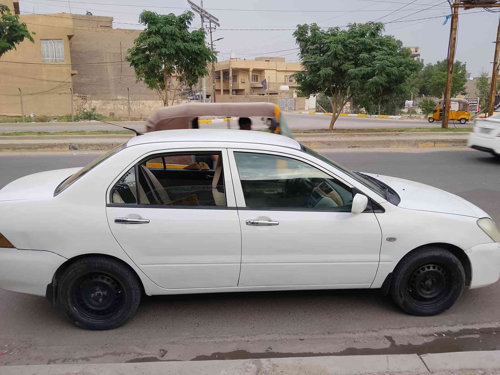 لانسر • ٢٠١٠ • الوليد