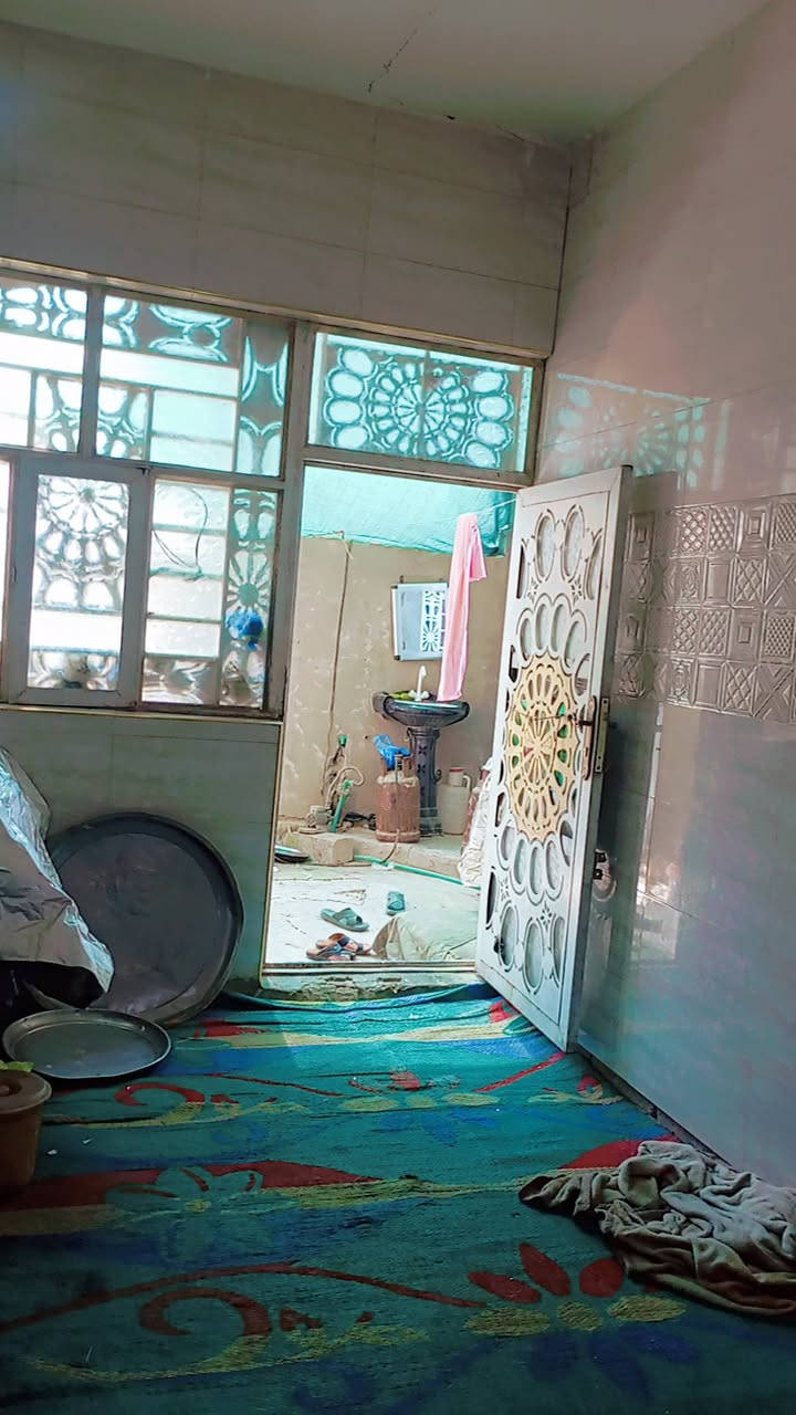 دار مساحه100متر ركن طابقين للبيع @إشارة 
بناء نضيف يحتاج ترتيبات 
الطابق الثاني ماكامل
زراعي حي ميسان قرب سكله الكرعاوي 
موقع مميز السعر22 مع المجال بصيط
خريطة كامله استفسار ***********قرب شارع 60 منطقه راقيه جدا بيع مستعجل بيع مستعجل سعر القطعه @إشارة
