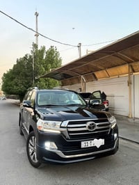 لكزس LX 570 • ٨ سلندر ٥٧٠٠ • ٥٦ الف كم