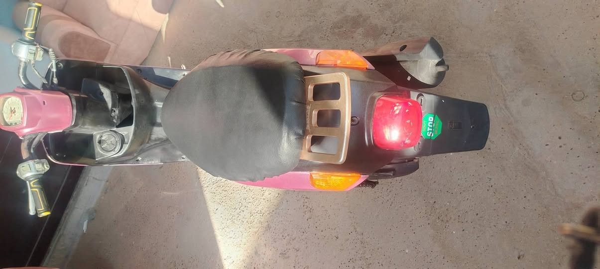 مكلف بل نشر دراجه بوليسي لبيع المحرك مامفتوح  الدراجه جديده وحلوه كلش بس بيها هاذا الكسر بل كفر الكدام نكرت سلف وهندر كهربايات كله شغاله نعومه فول مال جناي مستعجل علا بيعتها مكاني نجف السعر 575 وبيها مجال حك الجيه ***********
