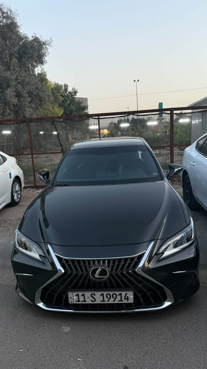 لكزس ES350 • ٢٠٢٣ • رقم بغداد