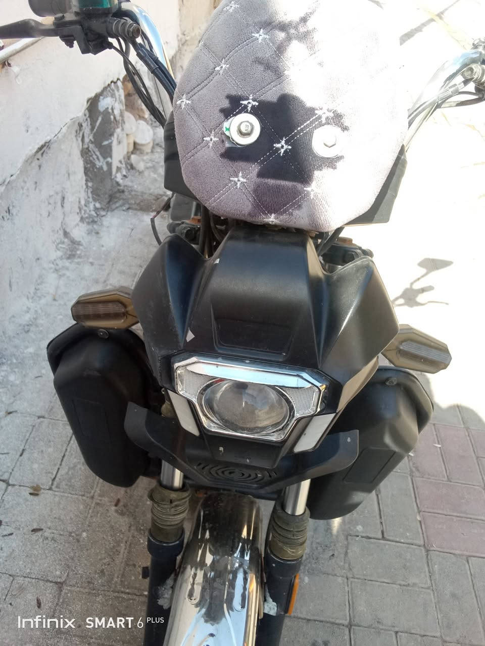 بسم الله الرحمن الرحيم ماطور هيوشه موديل 23 بطاريات وتقرا 11 11 ونص بعد الجديده ولك الفحص سعره 350 قفل

نص مكتوب في الصور:
- Infinix SMART 6 PLUS