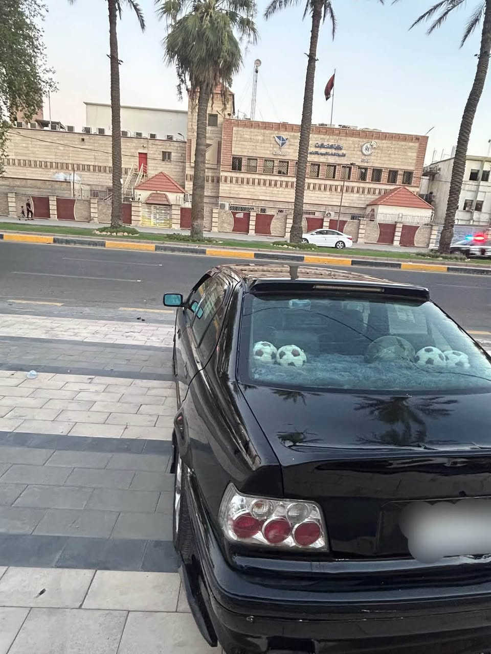 بي ام E36 للبيع موديل ١٩٩٥سستم صوت وشنايزر بدي كت كامل 
 مكينه ٢٥ مسكر عدله 
السياره جاهزه ومصبوغه عام جديد 
كل نقص مابيه تبريد ثلج 

للاستفسار ***********2
