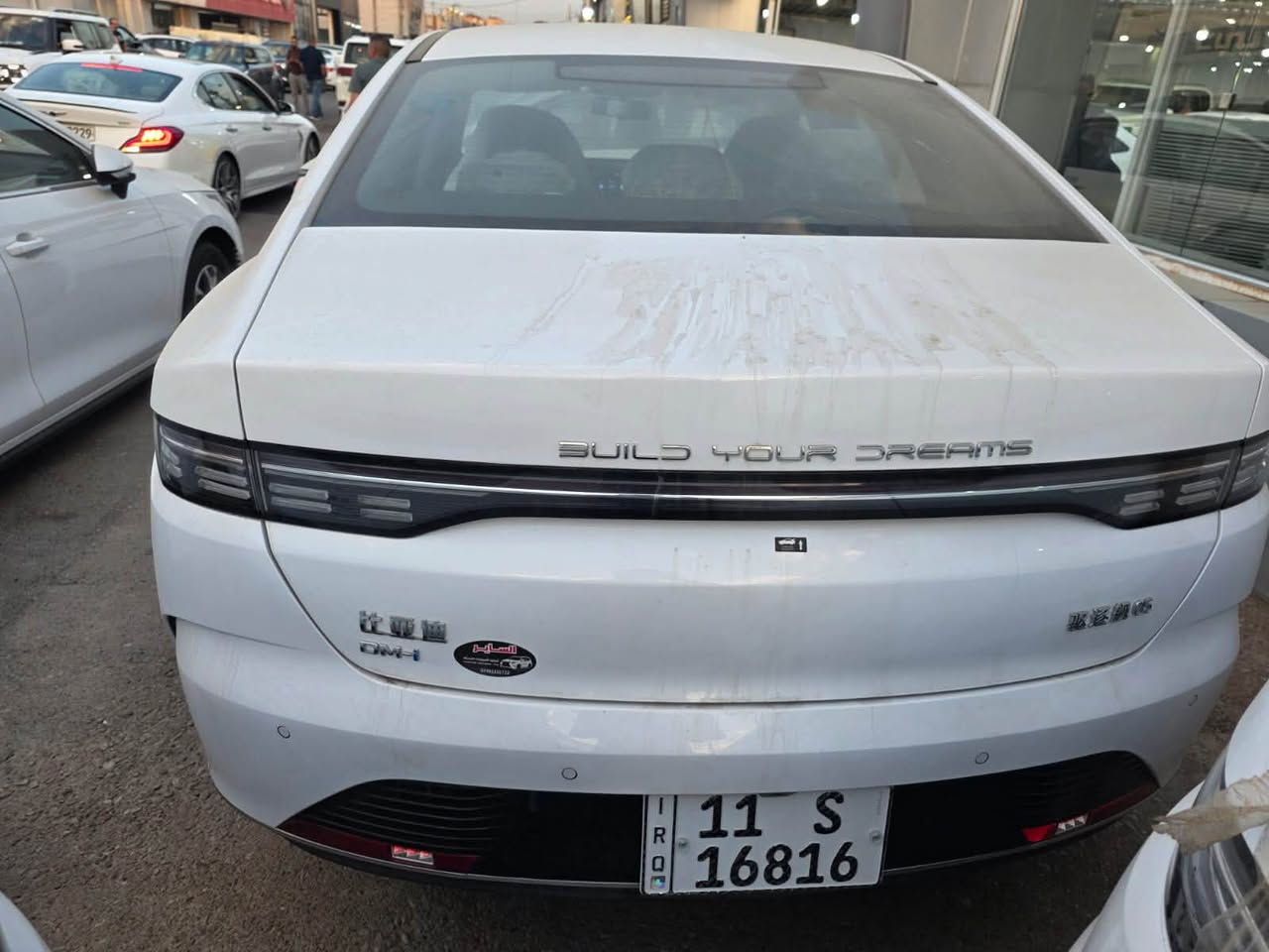 للبيع BYD دسترويل
سنة الصنع : 2025
عداد المسافة الكلي :- زيرو صفر
شاحنه +منفاخ +كارت وكل غراضها جاهزة
بصمه والشاشة الجبيرة الدوارة وكشنات رياضي 
وبقية المواصفات الاساسية المعروفة مرقم بغداد 
السعر :  21.900  مليون 
العنوان :- بغداد حي حطين او معارض البياع معرض الساير الشارع الوسط 
للاستفسار : ***********
