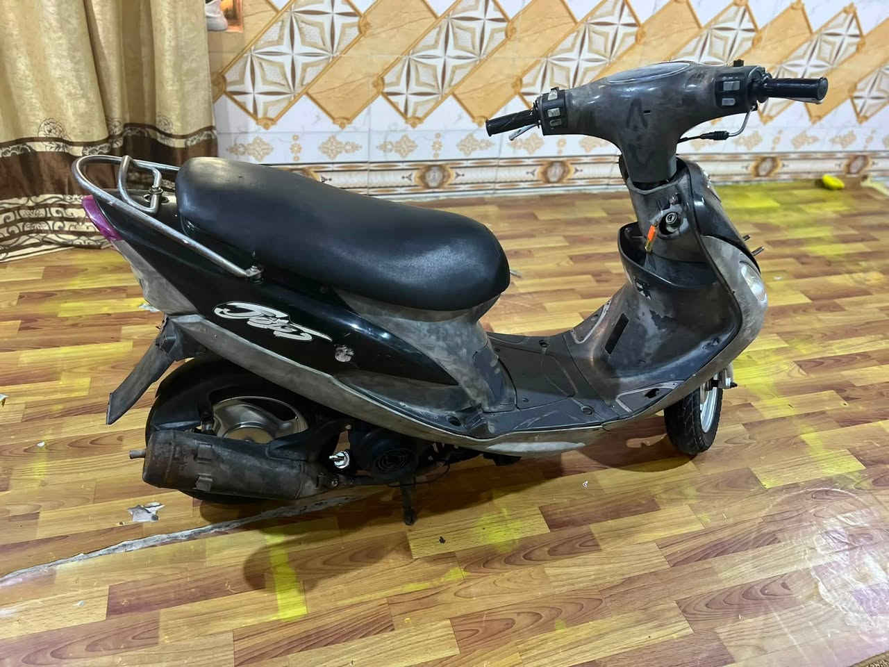 سلام عليكم ماكس غجمه للبيع مكينه مبدله بوشه الدراجه نضيفه كلش كلشي شغال بيها سلف كهربائيات كلشي شغال السعر 600 مكاني حيانيه هاذ رقمي ***********
