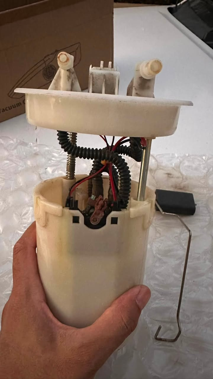 قاعدة فيت بام MG5 /MG6 اصلية مال الشركة مستخدمة قليل جداً الي تفيدة يكتب بيها سعر مناسب وياخذه بالعافية *********** المنصور
