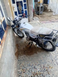 سونك مديل 25 صار 3شهر من منزلها رمبه شاشه طافيه  07719149917