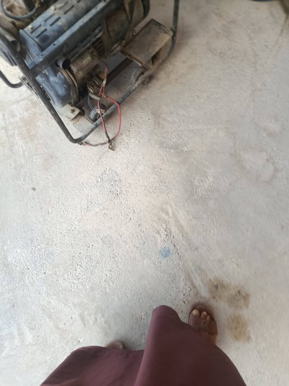 مولد كامه كاز لحيم+كهرباء لا تبخير لا تنقيص محرك ما مفتوح
حبل واحد يشتغل متروك يرادله شويه ترتيب شرط الشغل ب300 وبي مجال شويه *********** مكان جلولاء
