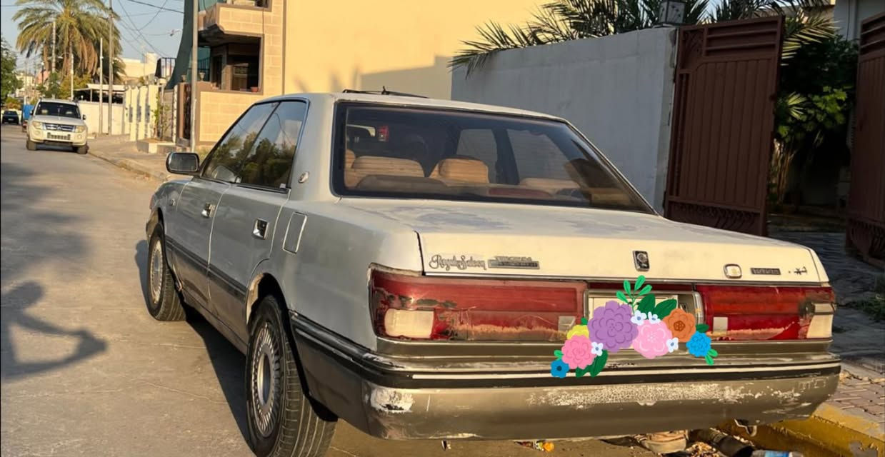 السلام عليكم
للبيع تيوتا كراون هارتوب موديل 1994 مكينه ونجي السيارة بسمي تحويل ثاني يوم  رقم السيارة ديالى     سنوية منتهية الصلاحية 
العنوان ديالى _ قضاء خانقين 

للاستفسار إتصل ع الرقم  ***********
