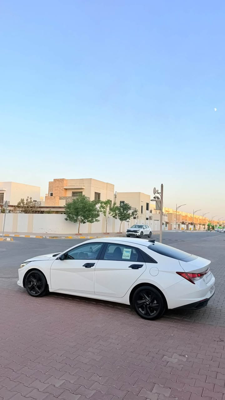 السلام عليكم
النترا ٢٠٢٢ امريكي مكفولـه كلين
محرك ٢٠٠٠ دوش المرغوب ع وضع الشركه كير شرط شركه 
رقم اربيل دولي الجديد سنويه ٢٠٣١ .. هزه جديده 
شـرط التحويل والغرامات 
السعر ١٣٨ $ 
السياره مگفوله من الصبغ والتبديل ليبل واحد .. شرط الفحص 
بصمه .. تشغيل عن بعد .. رادارات كامل .. توقف ذاتي .. اشاره ترحيب .. مثبت سرعه .. لدات .. ٣ انضمه قياده
صدر شركه .. تايرات جدد
المكان صلاح الدين _ تكريت 
هـ ***********
هـ ***********
( اعــــتذر عن الاقســاط والوعــده )
