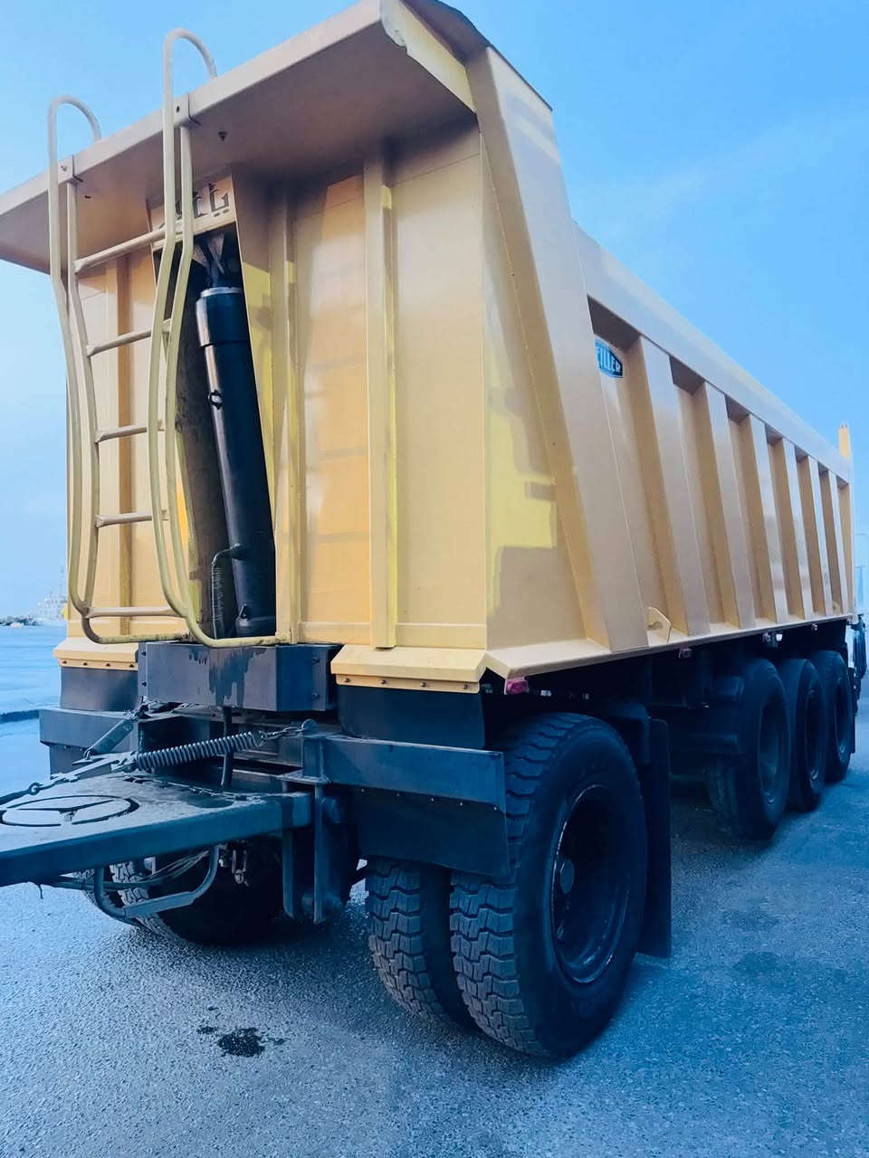 مقطوره • موديل ٢٠٢٢ • طول ٧٣٥