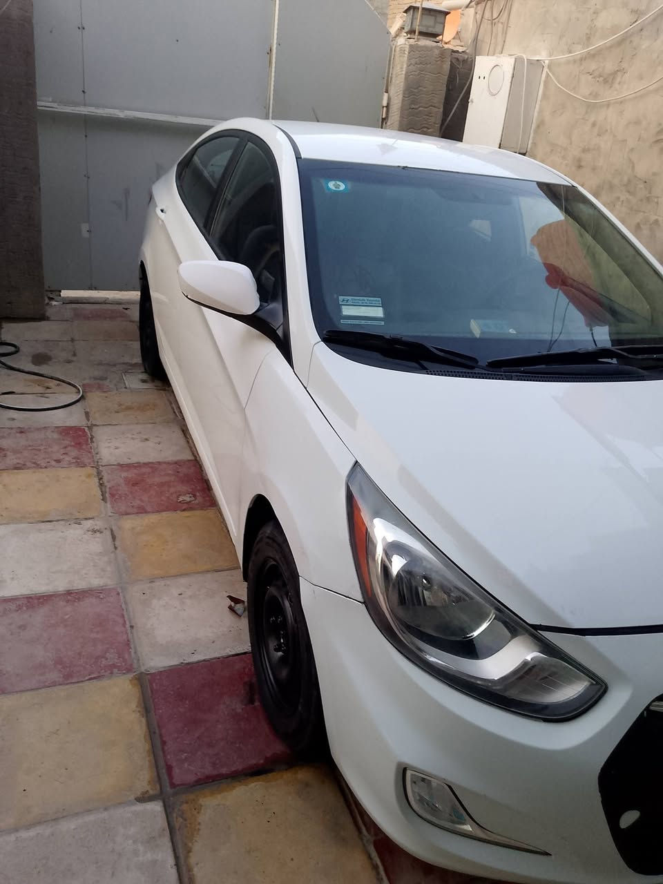 أكسنت للبيع مكاني بابل
موديل 2015
وارد امريكي 
محرك 1600
رقم بابل انكليزي جديد 
سنويه جديده بسمي 
سونار موجود مع الصور
اتصال ***********
