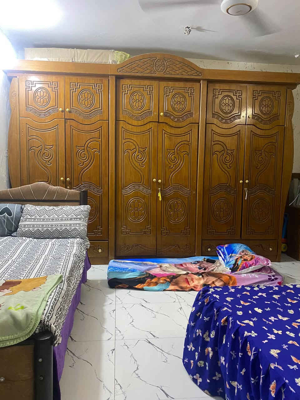 غرفه خشب إيطالي ب500 مكاني بغداد غزاليه رقم التواصل ***********
