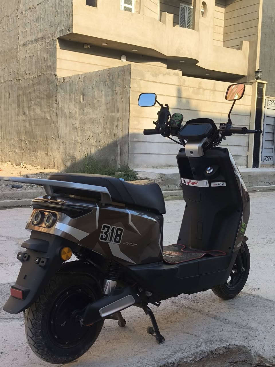شحن 318 • ٢٠٢٥ • بطاريات نص عمر