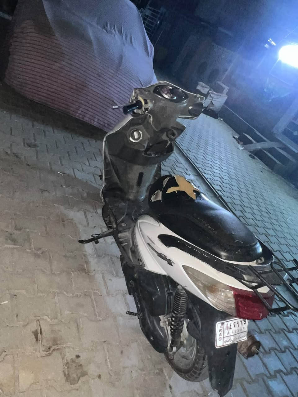 فحل ياباني نوزل
كفرات بلادي بس تعبانه
المكينه مجفته قبل شهرين
دراجه خير من الله قبل وبعد تجفيت تاير خلفي جديد قبل شهرين بدلته ويا تجفيت
السعر 600 وبيها مجال بغداد حي اور
***********
