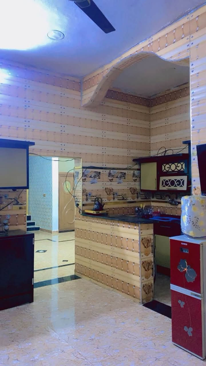 دار للبيع الموقع دور الزراعه الرابعه
البيت مساحه 225 متر طابو 25 باسم صاحب الدار 
البيت يتكون من : 
استقبال / مطبخ / صاله / غرفه عدد ثنين / مغاسل داخلي ومغاسل خارجيه / طابق ثاني فقط بيتونه وغرفه 
البناء نظيف متوفر ماء كهرباء وتبليط 
السعر 100 وبي مجال للاستفسار رقم الهاتف ***********
