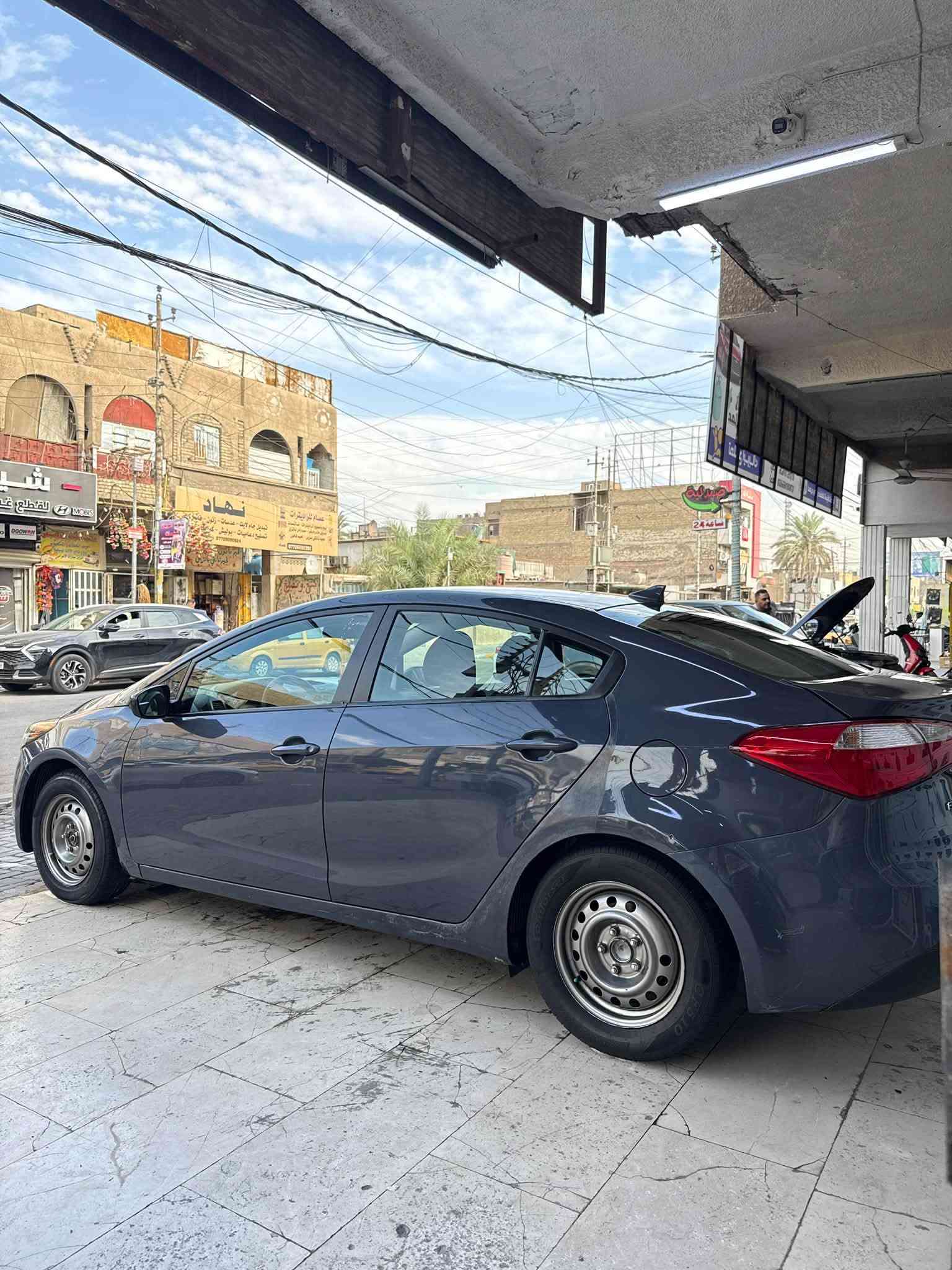 السلام عليكم
كيا فورتي موديل 2016 
كير مكينة حدادية خير من الله  كاملة سيارة على اخر حباية  تخم تاير جديد سيارة بسمي والحادث موضح بصور وبيها قطعتين بلعراق مكاني بغداد الدورة 
الرقم : ***********
