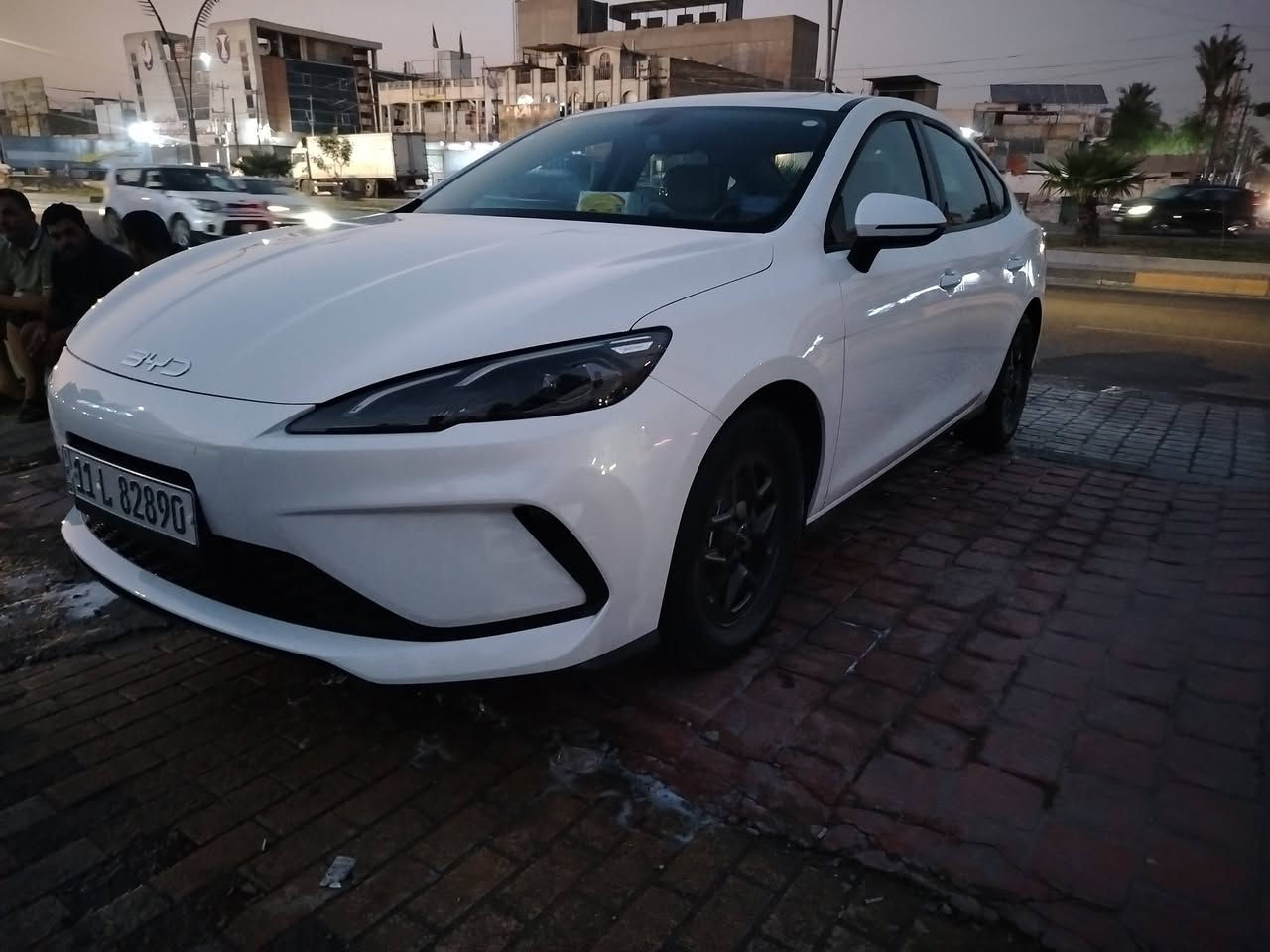 سلام عليكم سيل فايف ماشيه 12 الف الكلي كفاله عامه مكاني بغداد حي جميله سعر 20500 وبيهه شي قليل حك الجيه *********** كاعيه مغلفه زاد سفريات عازل حراري امريكي اصلي مسويلهه
