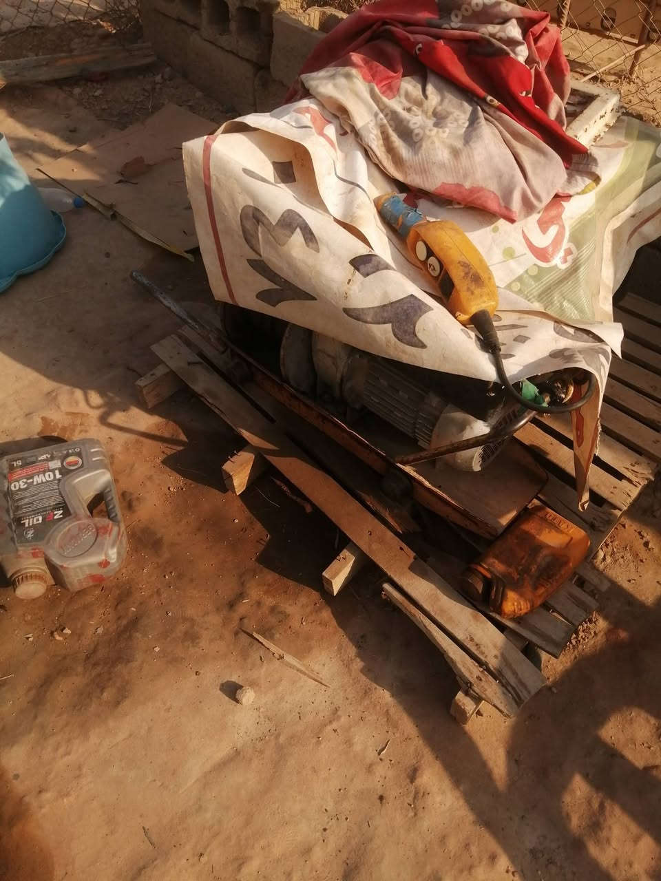 السلام عليكم ونج للبيع سكلات ٢ وعرباين ٣ المكان ديالى بعقوبه السعر ٩٠٠ الف اتصل على الرقم ***********
