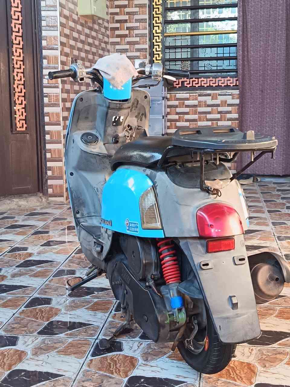 سلام عليكم ماكس بوليس كابريتر لبيع دراجه جاهزه كبل الشارع مكينه مامفتوحه نقصها بس واير مال سرعه بسس والباقي كفاله دراجه بعدهي على الوكاله لون مميز لون سمائي 💙. *********** متواجد فيس.
