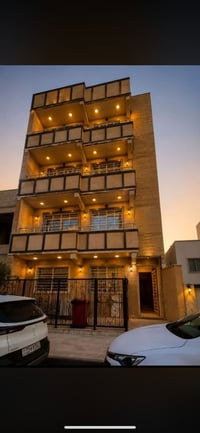 العرصات السدة • ٢٤٠م • ٨ شقق