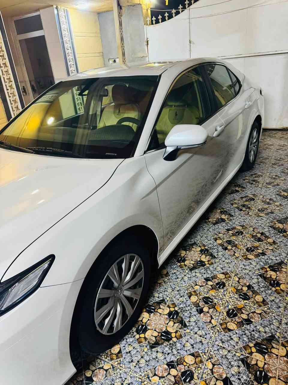 سلام عليكم ورحمة الله وبركاته 

كامري 2023 خليجي مكفوله
لون صدفي 
مواصفات LE
ماشي 100 الف محرك ممفتوح 
محرك 4 سلندر 
شرط التحويل 
غرامات صفر
السعر 225 وبيه مجال بسيط
***********
مكاني الديوانية او بغداد
