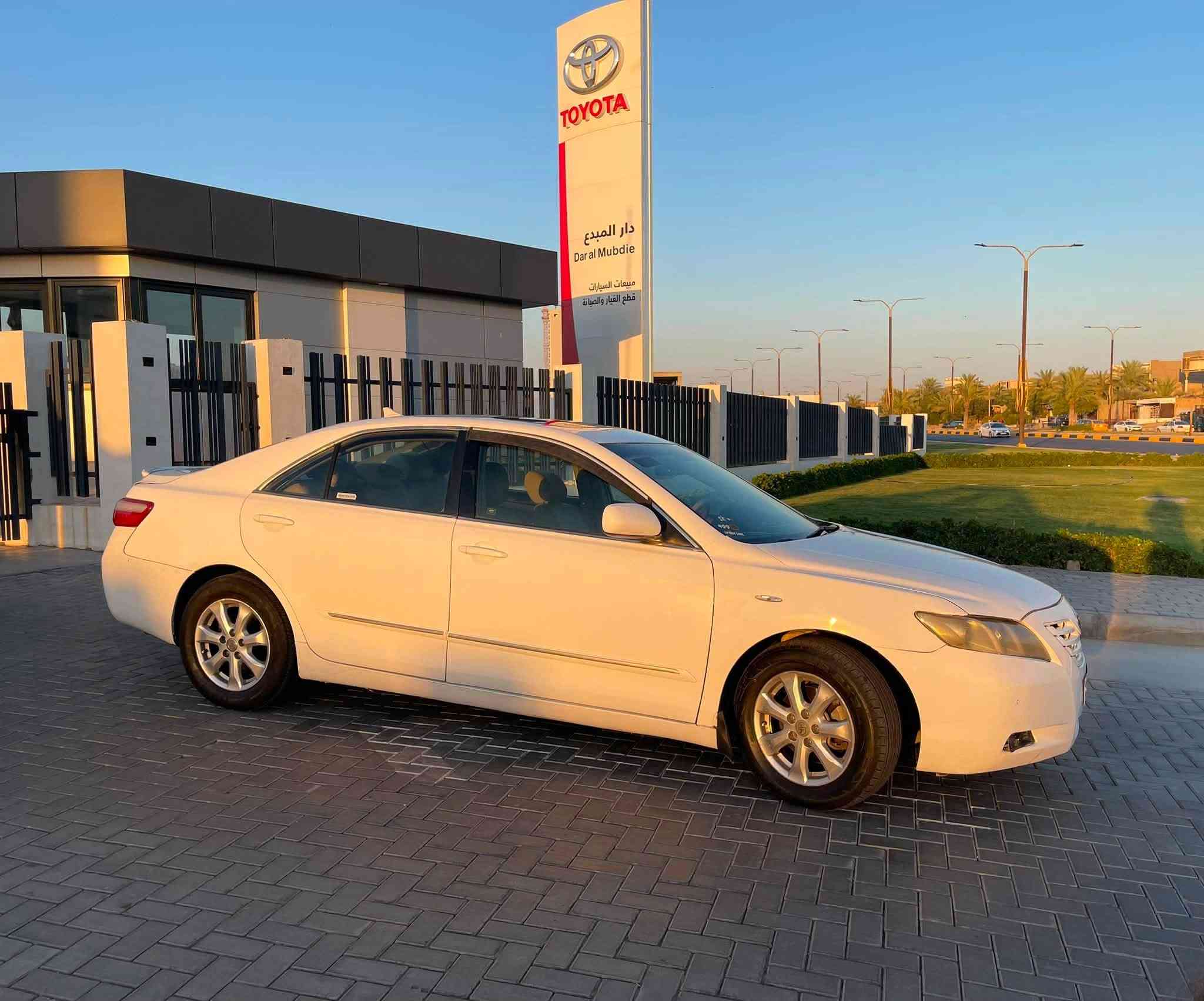كامري موديل 2008 #خليجي #GLX فول مواصفات
( رقم بغداد مميز ) 
محرك 2400 السيارة بأسمي تحویل ثاني يوم 
مكينة وكير شرط النظافة لا تبخير ولا تنقيص

حدادية كاملة جديدة تبريد تدفئة كلة شغال خير من الله 
بيه ضربة بالجاملغ الخلفي و مصبوغة عام للجمالية

مواصفات فول 
تحكم ستيرين
فتحه سقف
تبريد قطعتين
داخل بيجي
مثبت سرعه
کشن كهرباء
شاشه وكامرة خلفية
صاج ملكي
تخم تايرات كامل جديد..سيارة جاهزة من كلشي ادامة كاملة ما متعوبه مال جناي

السعر 95 مكان السيارة الانبار الفلوجة رجاء رجاء ماعاجبك السعر ما عندك امكانيه لا تكسر بحلال الناس اعبر المنشور كلشي اكو بالسوك وكلشي بسعره

للاستفسار_يرجى الاتصال

***********
