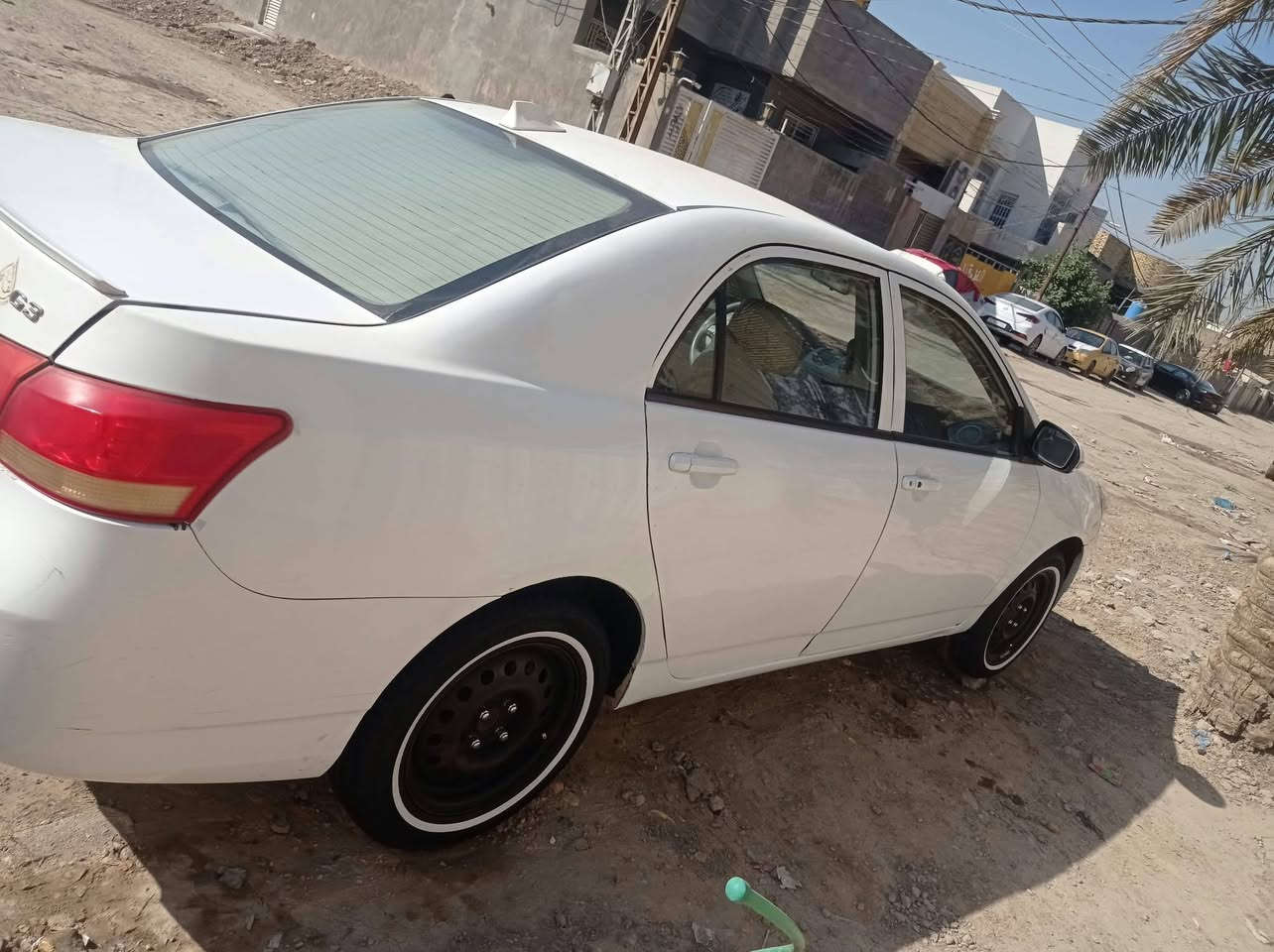 سلام عليكم بي وايدي G3 2013 سياره جديده فول مواصفات بصمه فتحه تحكمات ستيرن اشاير ترحيب بل مري سياره كير عادي صدرها جديد كامله مكمله من كلشي 
تخم تاير جديد رقم كربلاء نكليزي بااسمي السياره كير ومكينه مكفولات 
السعر 52وبيها مجال الشراي يتصل 
 *********** مكاني الحله شارع 80
مكلف النشر......

نص مكتوب في الصور:
- G3