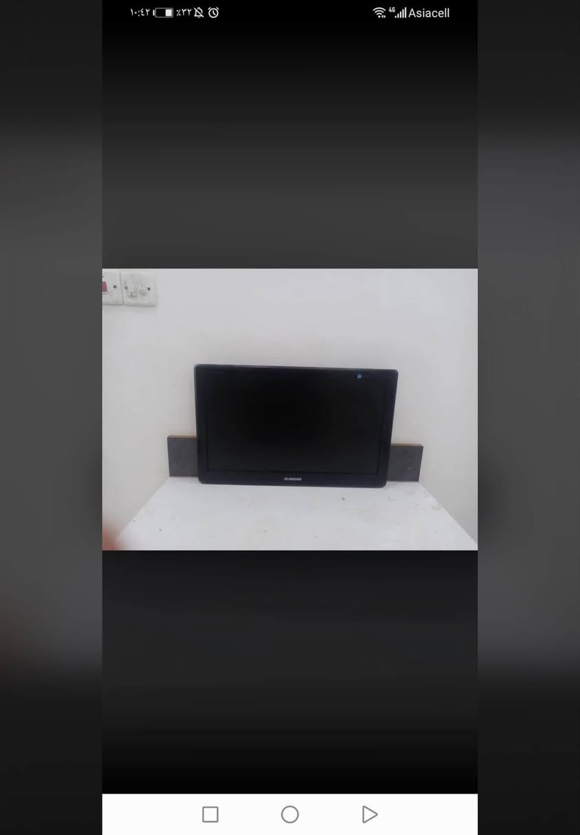 مستعجل عالبيع اخوان بدون عمله فدوه
شاشه pc 

FHD دقه فول أجدي 

حجم 24 بوصه 

استعمالي الشخصي 

منافذ HDMI 

وDP

ومنافذ بعد

السعر مال شراي ب٧٥ مع التوصيل 
واتساب للتواصل ***********

نص مكتوب في الصور:
- ١٠:٤٢ ٪٣٢ Asiacell