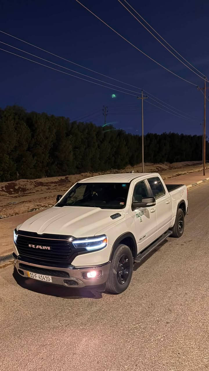 دوج رام بك هورن 2022 Dodge Ram BIGHORN 

6 سلندر   V6
باب طويل بدي قصير المرغوب
بصمه 
كير ماوس 
شاشه جبيره 
دوسات كهربائي
كشن كهربائي
السياره ايتورك etorque
دعاميه حديد ستيل 
ويل اسود مات
ويل ١٨ ماكو شي اسمه طسه
سياره ماشيه 97 الف ميل 
رقم مميز 

محرك كير اكسل حداديه كلها كفاله 
بجم كبس  شاصي بشرط لغوده بشرط تكم بشرط
بدون ايربكاك
رقم الشاصي : 1C6RRFFG7NN238594
السياره مثل ما موضح في صور الحادث حادثها مجرد ربع جاملغ خلفي يعني قصعه وحده صبغ بدون اي دواخل 

السعر : 280 وبيها مجال 
***********
