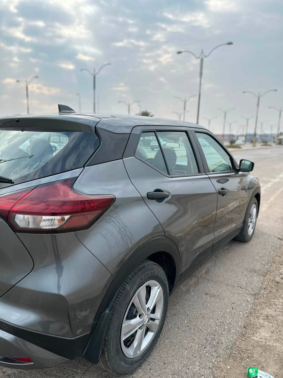 *تحية طيبة*

للبيع نيسان كيكس. 

موديل 2024. 

مواصفات S

رقم الشاصي 3N1CP5BV6RL552197

محرك 1600 اربعة سلندر. 

المواصفات SV

دخول ذكي. 

بصمة تشغيل وتشغيل عن بعد. 

رادار امامي و رادارات جوانب. 

حساسات خلفية وتوقف ذاتي. 

كاميرا خلفية وتحديد مسار. 

فول تحكم استيرن. 

نقطة عمياء. 

ومواصفات اخرى كثيرة. 

الضرر. 

بارد بسيط بالبنيد . 

السيارة بدون صبغ* كل قطع السيارة ابلادي وايضا ً لايتات السيارة ابلادي. صور الحادث مرفقة في الاعلان. 

يوجد تقرير يتكون من 16 صورة للحادث بامريكا

السيارة رقمها صلاح الدين باسمي  

السيارة سيارة بيت استخدام قليل 

مكان السيارة في محافظة صلاح الدين / تكريت 

السعر 153 قابل للتفاوض 

للاستفسار اكثر عن السيارة يرجى على الرقم 

***********

***********
