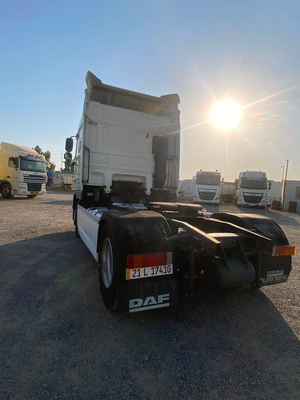 Daf
Daf 2011 
فول. مواصفات. 
توماتيك. رتايدر. ثلاجة 
رقم و. سنوي جديد 
مثبت جادر ثابت 
بس راس 
حجم ٤٦٠ 
سعر ٢٠٥؟
عنوان كلك خبات. معرض. ابراهيم. برايةيتي. 
واتصاب. ***********
