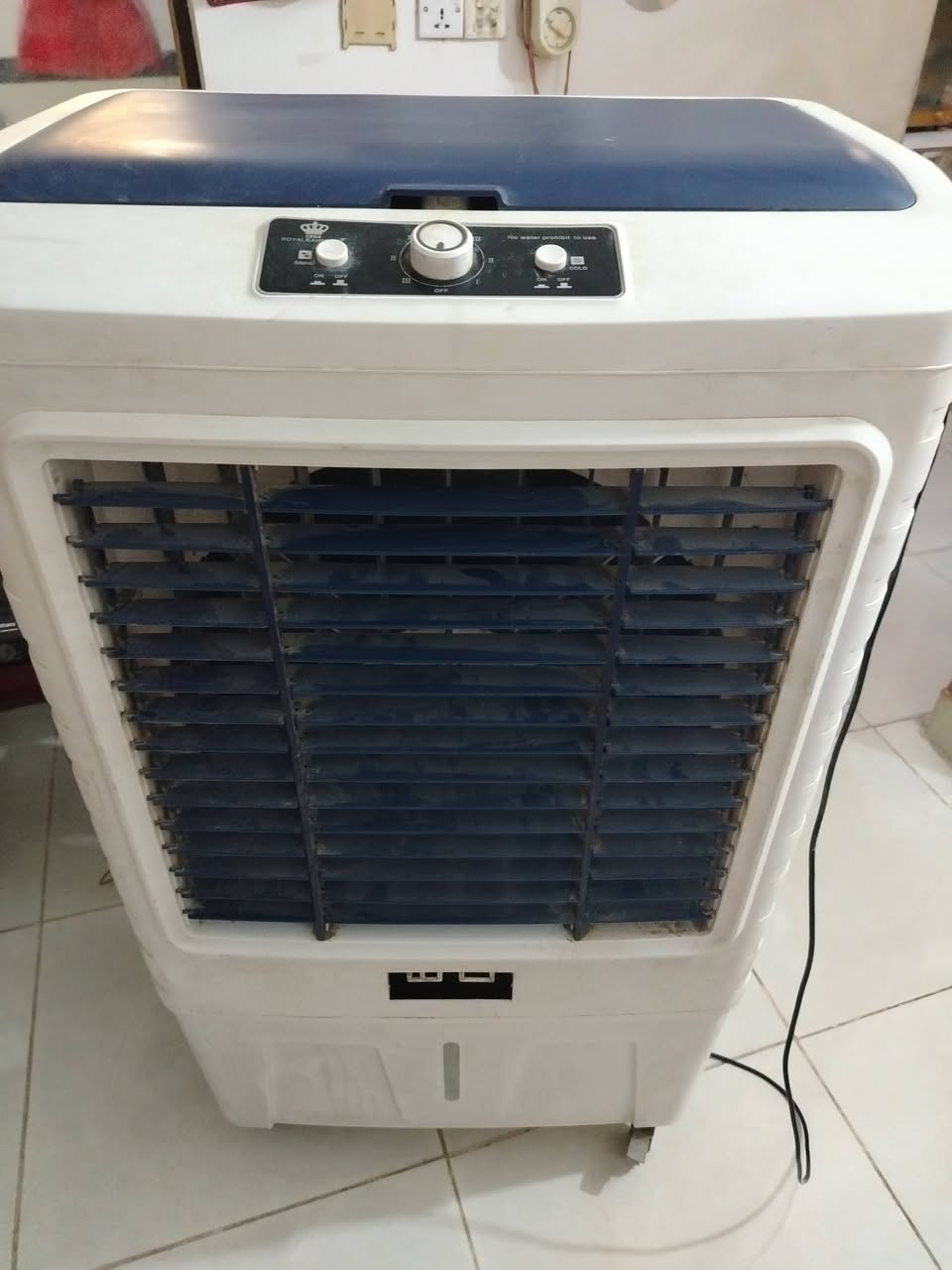 الأغراض كلهن للبيع
المبرد سعره 125
شوايه سعره 40
مكينه سعره 65
مروحه 30 
لاستفسار الاتصال على الرقم *********** بيه واتساب
ملاحضة مكلف بل نشر أرجو التواصل على الرقم *********** وبيه واتساب
