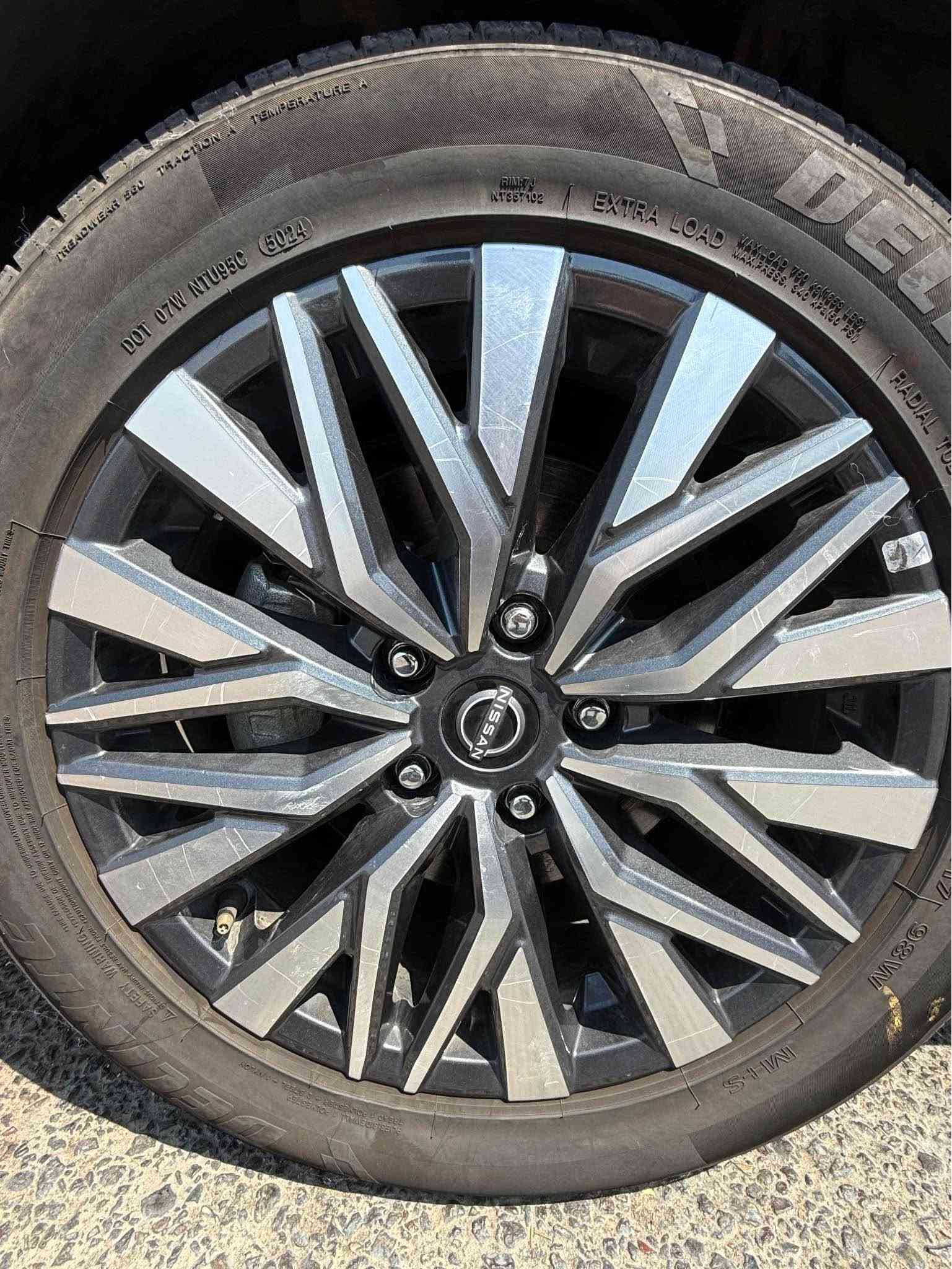 Nissan Altima SV  2025
جاملغ و بونیت سبوغ بدون دواخل
ارباک ستیرن تاک راجع بلادی 
٣٢ الف ماشیة 
سعر 148$
*********** واتساب موجود 
مکان اربیل أربيل, العراق
