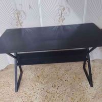 ميز • للبيع