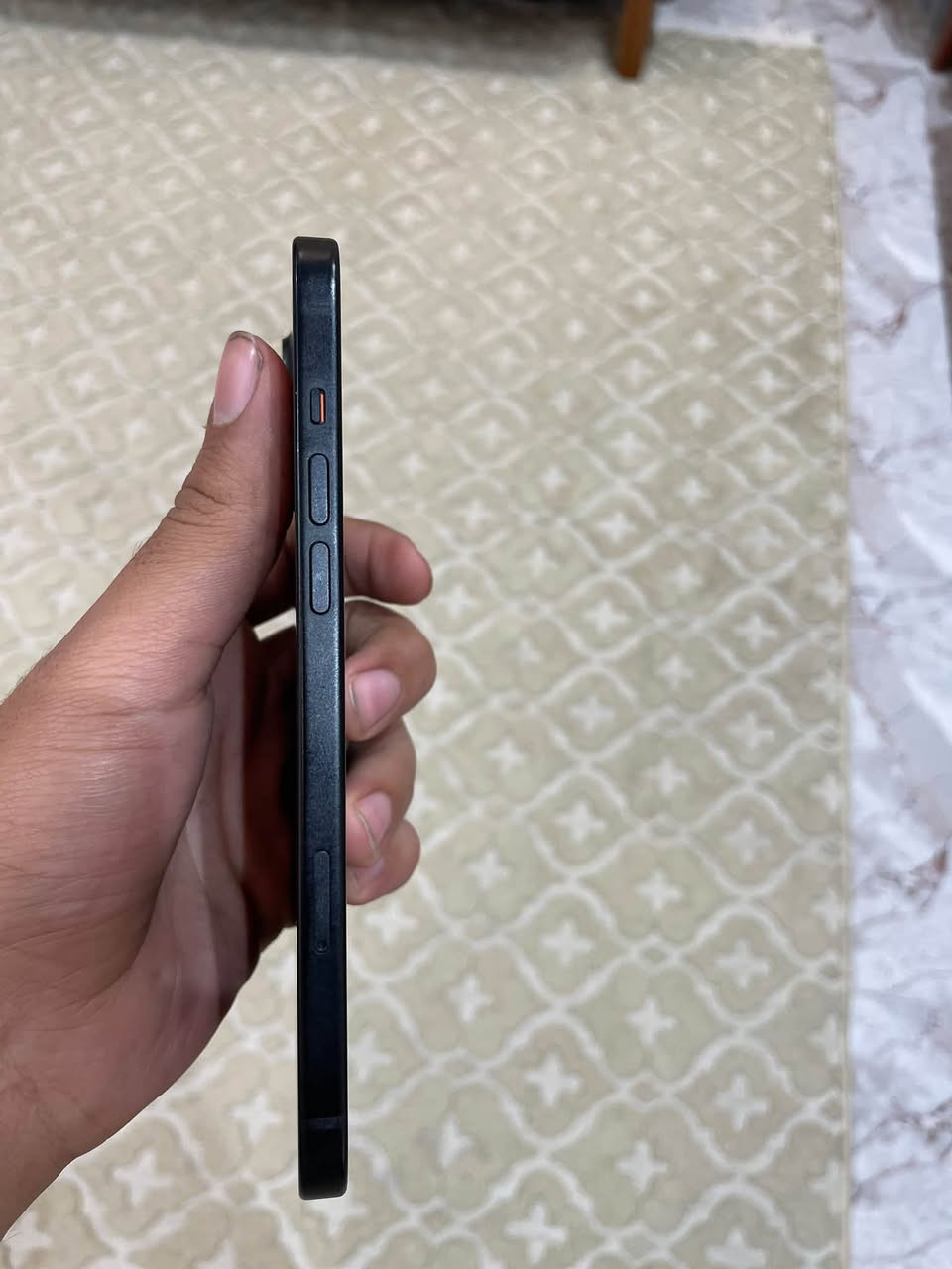 السلام عليكم للبيع ايفون 15 بلس
ذاكره 256 

شاحنه تايبسي اصليه 

عدد الدورات 461 

الجهاز بلادي ممبدل بي اي شغله 

بطاريه 87 

وياه شاحنه تايبسي اصليه 

مكاني بغداد 

السعر 800 الف 

***********
