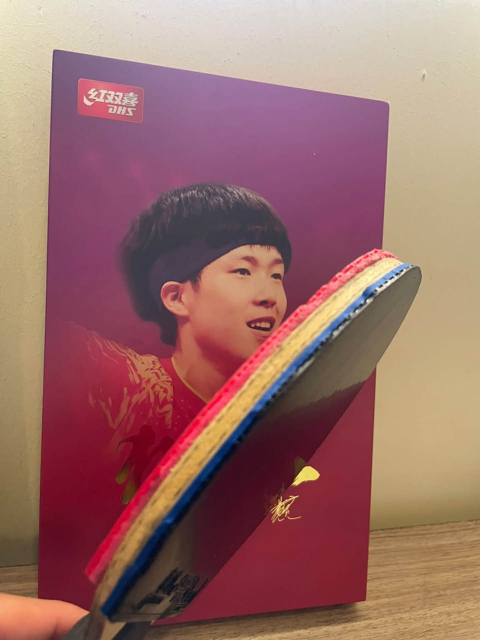 (Wang chuqin blade )
للبيع ويا كارتون
واثنين مطاط مستعمل شهر واحد بس خشب کلش نظيف $210
whatsApp ***********
