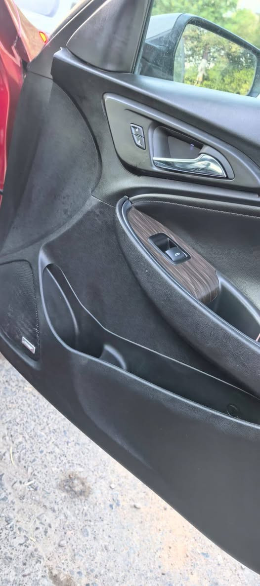 مليبو بريميرا اعلى فئه 
موديل 24 
سياره جاهزه مجهزه 
بيهه 3قطع بجم 
تشغيل عن بعد 
تبريد قطعتين 
بسمي تحويل ثاني يوم 
السعر قفل 110 قفل قفل 

رقم هاتف ***********

