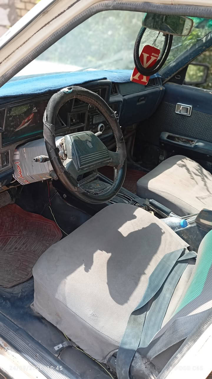 سلام عليكم سوبر للبيع مديل 82 مكينه دخن مال ملكه كير شرط جديد كهربائيات كلها شغاله تخم تاير حداديه رقم نكليزي مثنى سنويه 2030 سياره جاهزه دواخل جدد مكان سياره ناصرية مركز سعر.28 وبيه مجال      ***********

نص مكتوب في الصور:
- 24/09/2026 10:43 POCO C65
- 24/09/2026 10:45
- POCO C65
- 24/09/2026 10:46 POCO C65
- 24/09/2023 10:45 POCO C65
- 24/09/2026 10:45 POCO C65