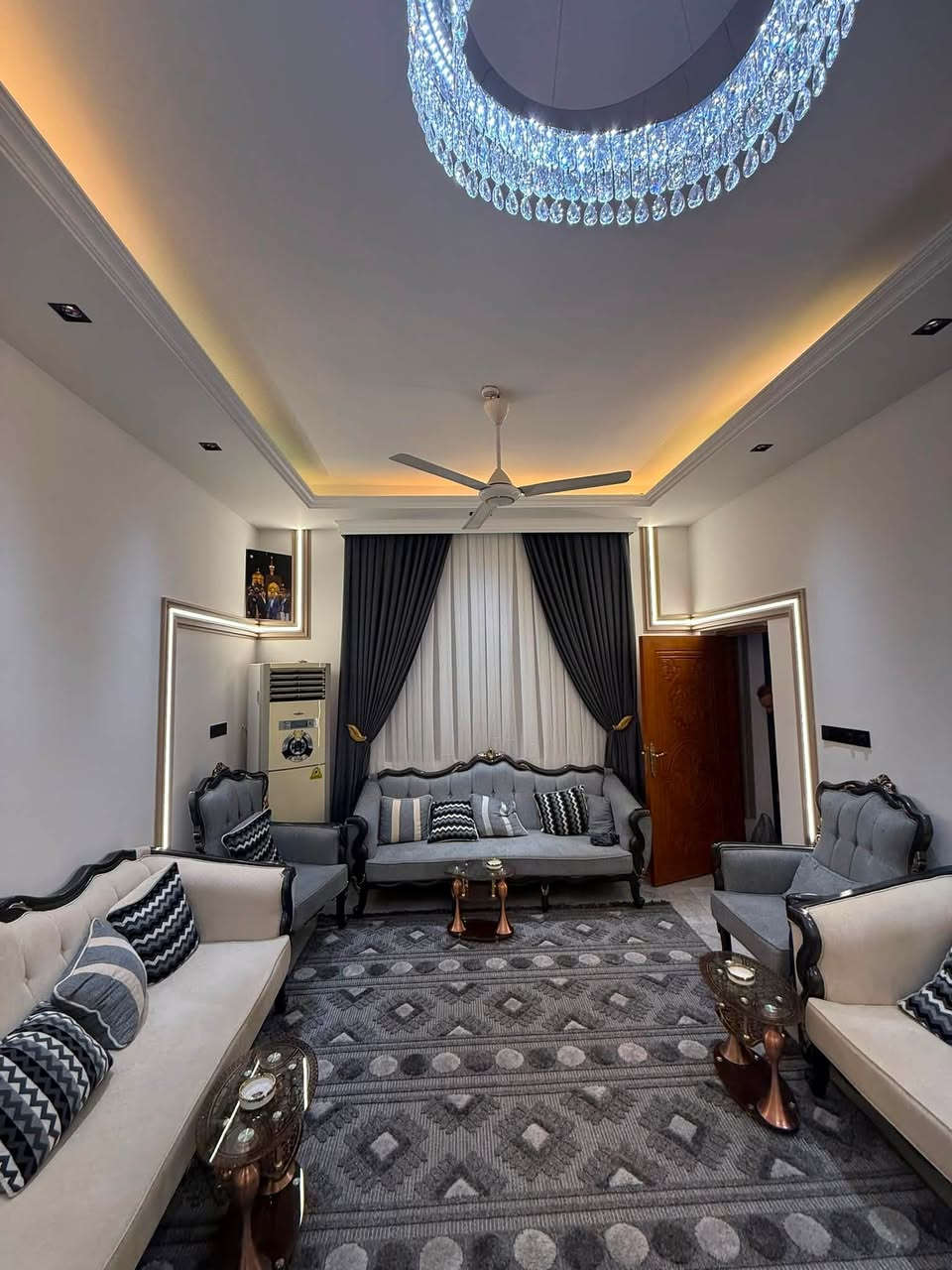 تصميم وتنفيذ • حسب الطلب • أسعار معقولة