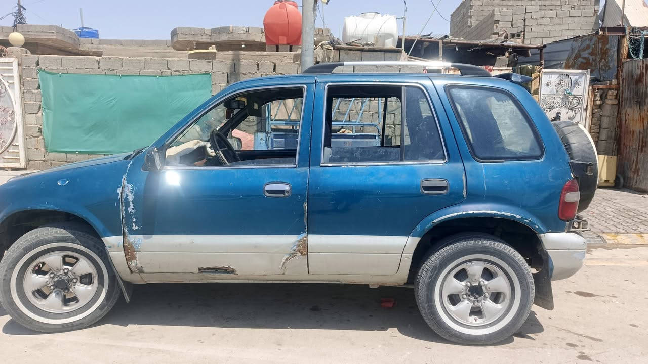 سلام عليكم مرخصت مدير الكروب كيه سبورتج للبيع كير محرك كورله مكفولات لا تصنقيص ولا تبخير  رقم بغداد موديل 94مكاني بلكوت السعر 32!    ***********
