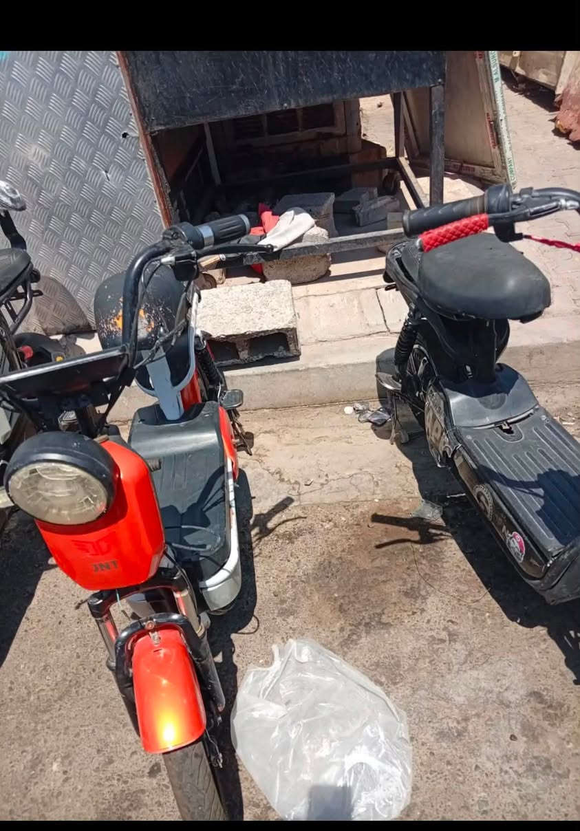 سلام عليكم شباب دراجات لبيع دراجات شغالات كلهن من شحن إلى بانزين كلهم شغالات شحن ولى بانزين ولى ستوته شحن كله شغالات وكلمن وسعرها السعر خاص مكاني جسر ديالى القديم شارع 70 مقابيل مطعم عباس ستفسار خاص او عل رقم ***********
