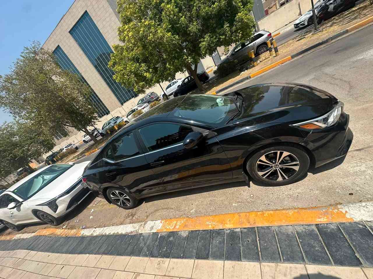 سنترا  sv للبيع موديل 2023 سيارة اربيل
حادث سيارة بسيط ضربة امريكا يوجد طخة بجاملغ خلفي 
موصفات معروفة
للتواصل : ***********
